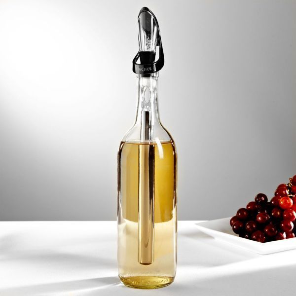 Vin)ice Wine Pourere with gravity lid and chill rod